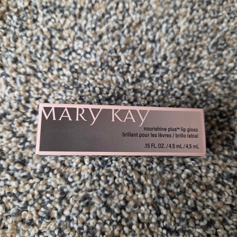 Mary Kay NouriShine Plus Lip Gloss Sparkle Berry 0.15 fl oz New in Box